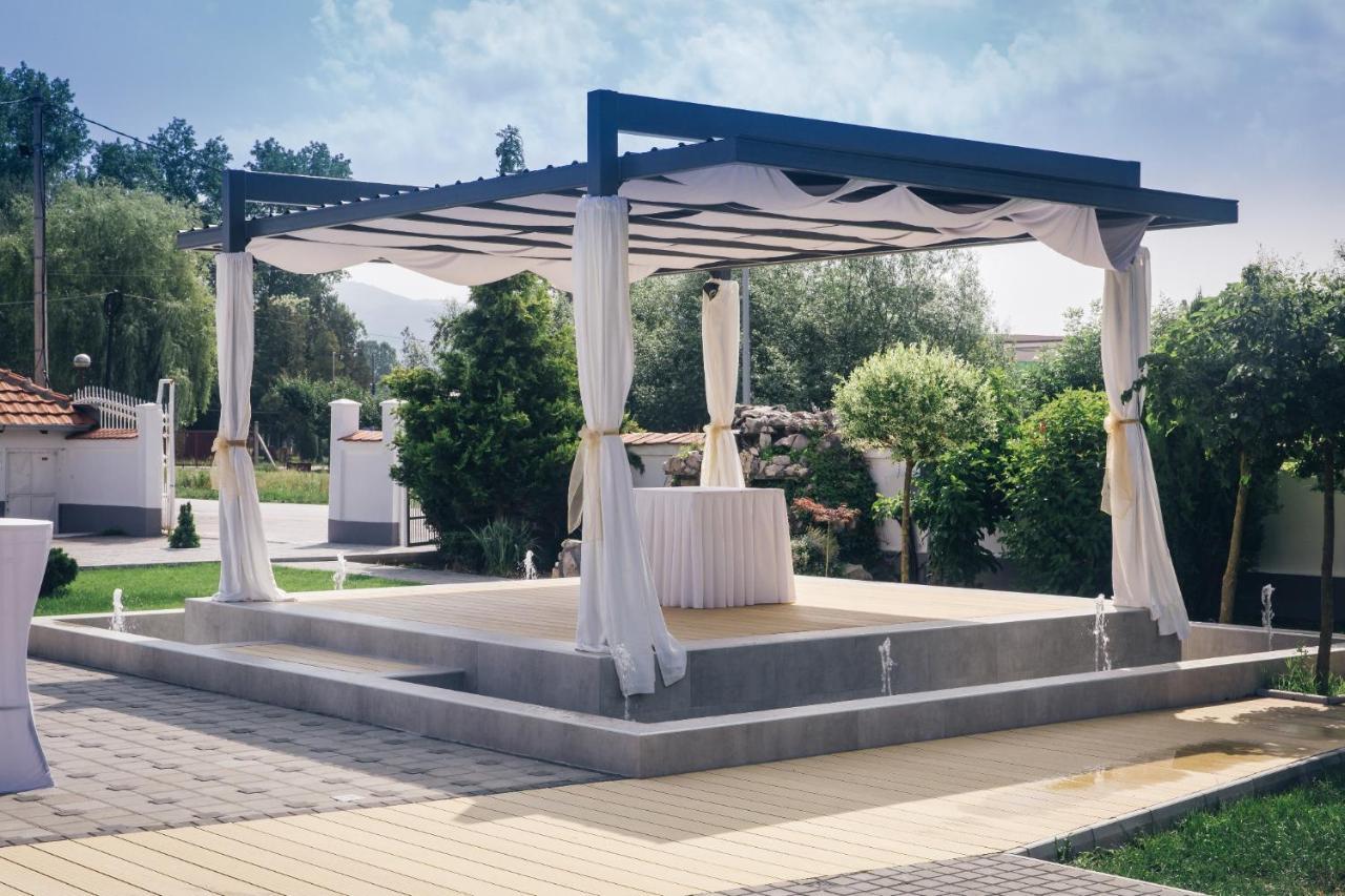 Hotel Dijana Pirot Luaran gambar