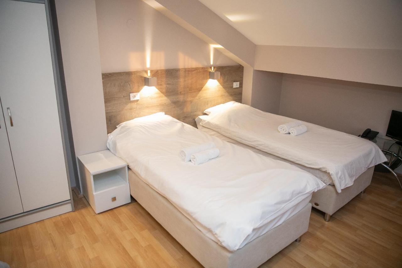 Hotel Dijana Pirot Luaran gambar